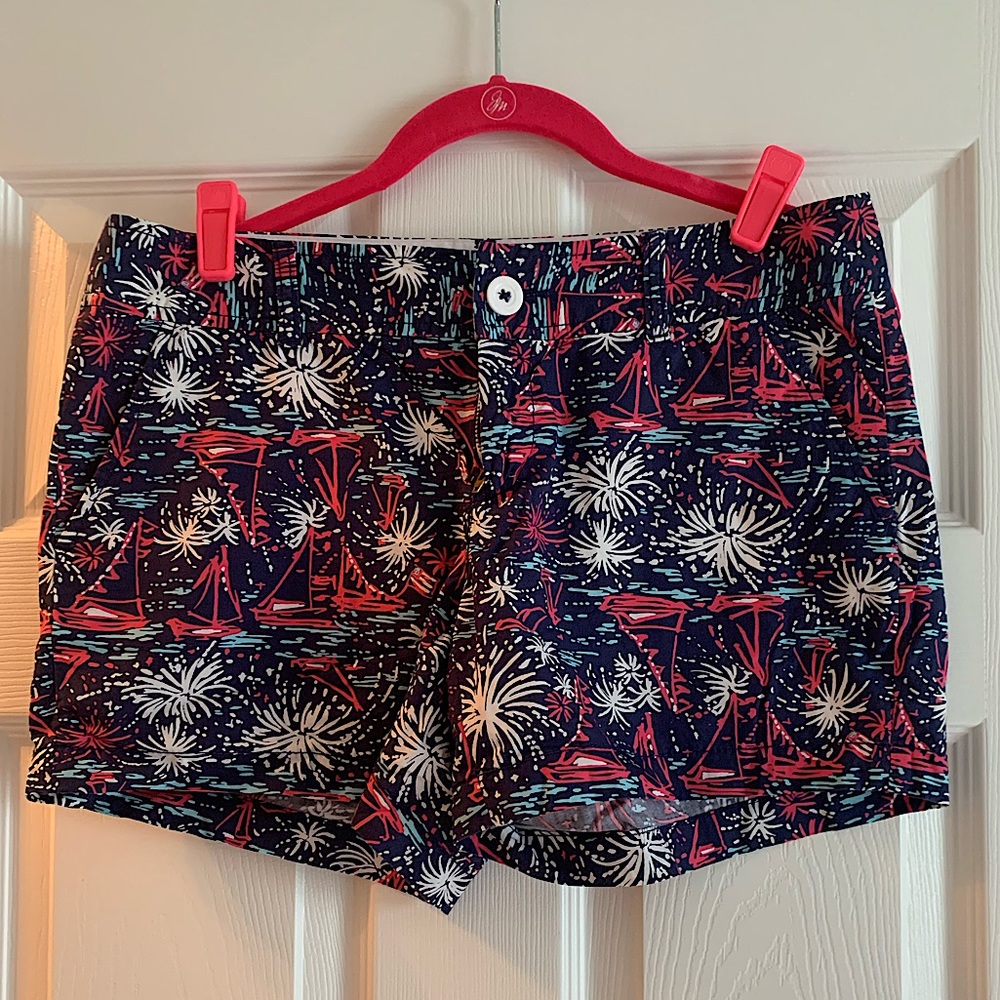 RARE! 🎆 Lilly Pulitzer Sparks Fly Callahan Shorts